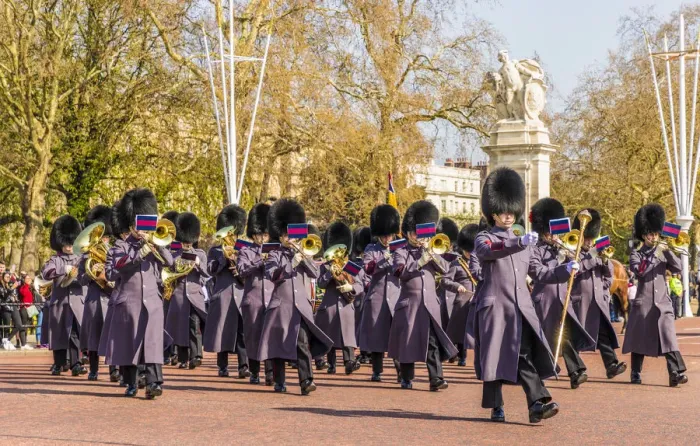 Framed Print : Queens Guards, London, England, UK Framed Print : Queens Guards, London, England, UK