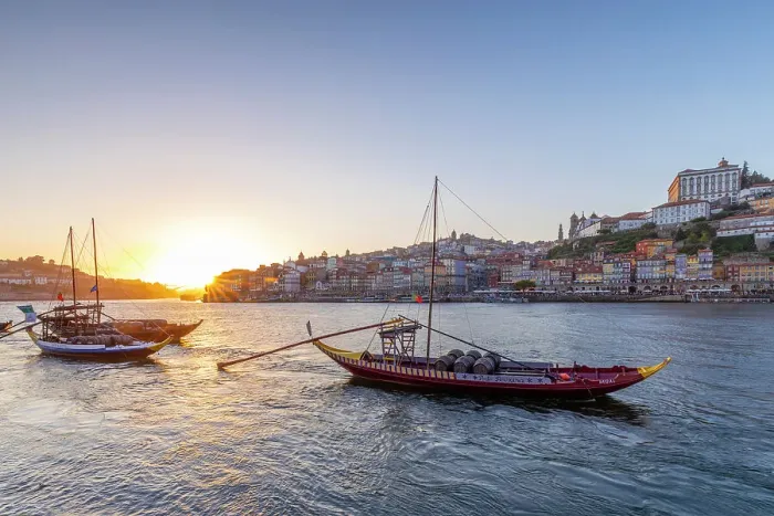 Framed Print : Rabelo Boats on the River Douro at Sunset, Porto, Portugal, Southern Europe Framed Print : Rabelo Boats on the River Douro at Sunset, Porto, Portugal, Southern Europe