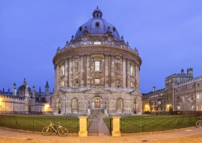 Framed Print : The Radcliffe Camera at twilight, Oxford, England
