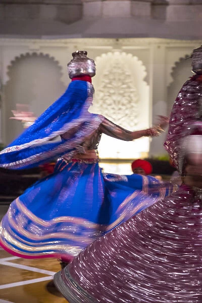 Rajasthani dancers, Taj Lake Palace, Lake Pichola, Udaipur, Rajasthan, India