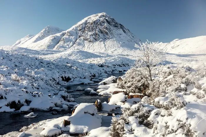 Framed Print : Rannoch Moor and Buachaille Etive Mor covered in snow, Highand, Scotland