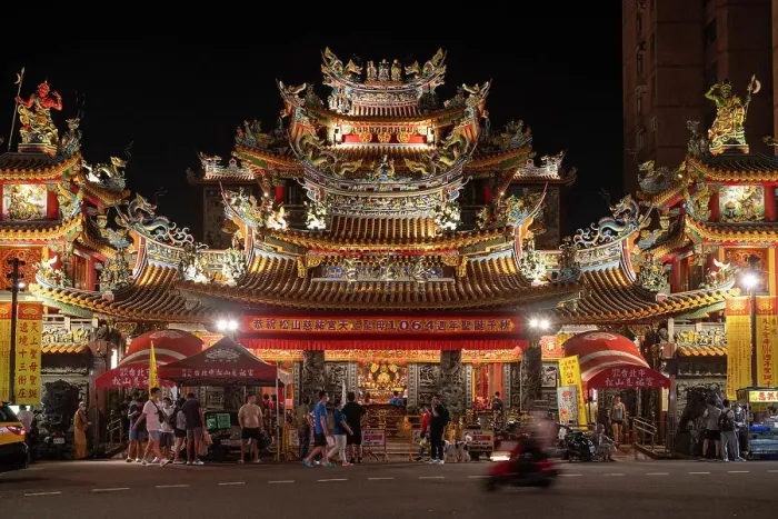 Framed Print : Raohe Street Night Market, Taipei, Taiwan Framed Print : Raohe Street Night Market, Taipei, Taiwan