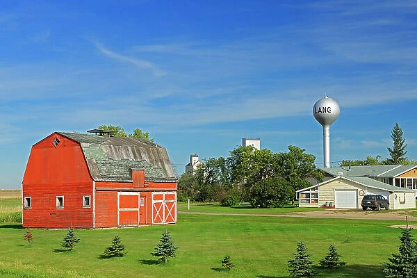 Red barn Lang, Saskatchewan, Canada