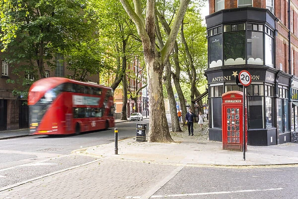 Red London bus, Clerkenwell, London, England, UK