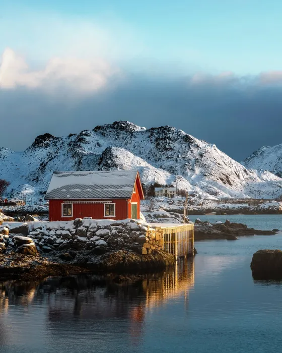 Framed Print : Red rorbu in Ballstad, Lofoten Islands, Norway Framed Print : Red rorbu in Ballstad, Lofoten Islands, Norway