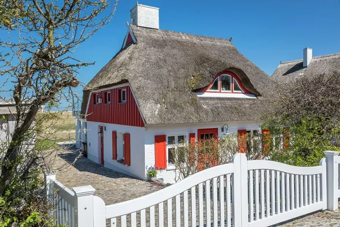 Framed Print : Red and white thatched dyke house in Ahrenshoop, Mecklenburg-West Pomerania, Northern Germany, Germany Framed Print : Red and white thatched dyke house in Ahrenshoop, Mecklenburg-West Pomerania, Northern Germany, Germany