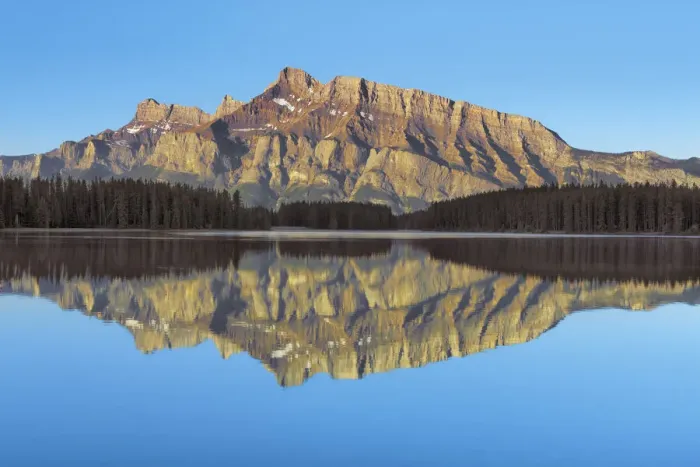 Framed Print : reflection of Mount Rundle in Two Jack Lake - Canada, Alberta, Banff National Park Framed Print : reflection of Mount Rundle in Two Jack Lake - Canada, Alberta, Banff National Park