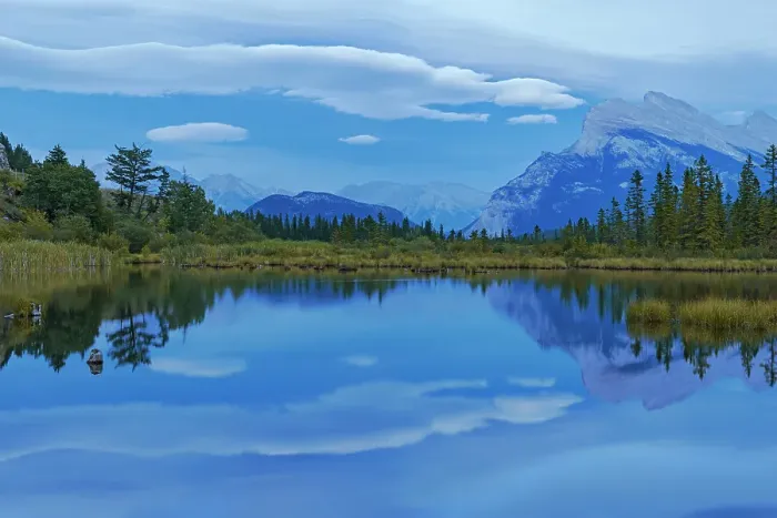 Framed Print : Reflection of Mt. Rundle and Vermilion Lakes at dusk, Banff National Park, Alberta, Canada Framed Print : Reflection of Mt. Rundle and Vermilion Lakes at dusk, Banff National Park, Alberta, Canada