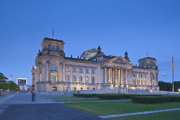Reichstag (Deutscher Bundestag  /  Parliament Bldg), Berlin, Germany