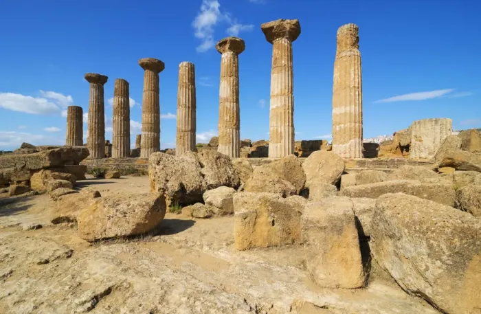 Framed Print : Remains of Temple of Heracles, Valley of the Temples, Agrigento, Sicily, Italy Framed Print : Remains of Temple of Heracles, Valley of the Temples, Agrigento, Sicily, Italy
