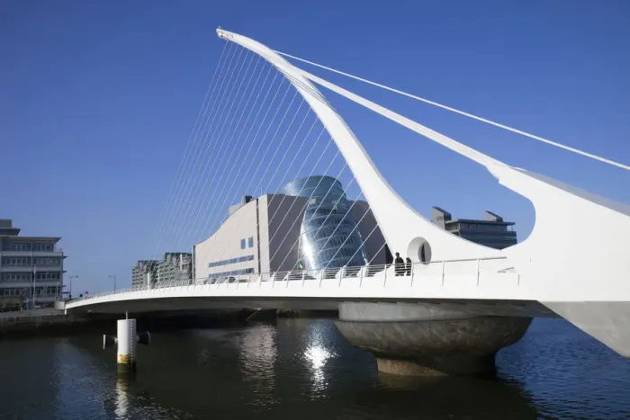 Framed Print : Republic of Ireland, Dublin, The Samuel Beckett Bridge, Designer and Architect Santiago