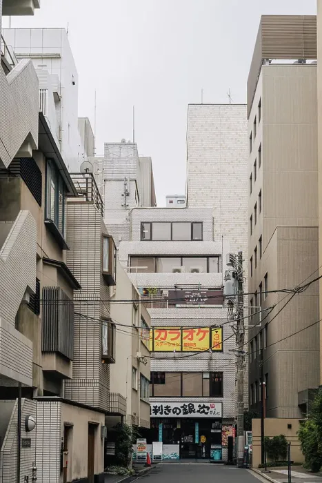 Framed Print : Residential architecture in downtown Tokyo, Japan Framed Print : Residential architecture in downtown Tokyo, Japan