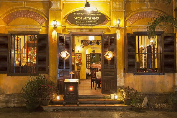 Restaurant at night, Hoi An (UNESCO World Heritage Site), Quang Ham, Vietnam