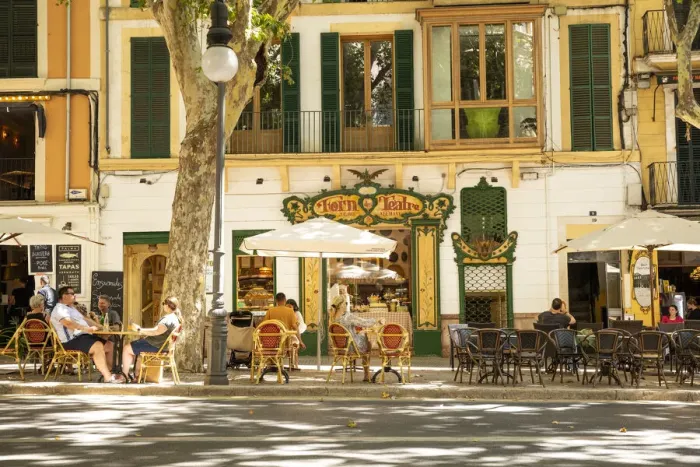 Framed Print : Restaurant, Palma de Mallorca, Mallorca, Balearic Islands, Spain Framed Print : Restaurant, Palma de Mallorca, Mallorca, Balearic Islands, Spain