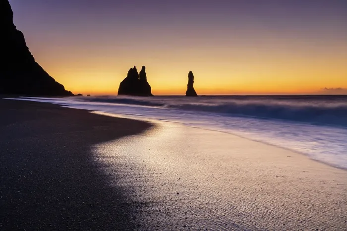 Framed Print : The Reynisdrangar rock stacks at dawn, from Reynisfjara black sand beach, near Vik y Myrdal, South Iceland Framed Print : The Reynisdrangar rock stacks at dawn, from Reynisfjara black sand beach, near Vik y Myrdal, South Iceland