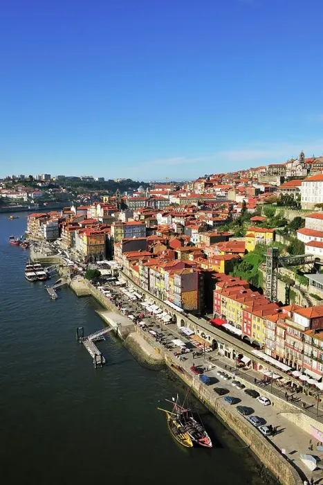 Framed Print : Ribeira district, facing the Douro river, a Unesco World Heritage Site. Oporto, Portugal Framed Print : Ribeira district, facing the Douro river, a Unesco World Heritage Site. Oporto, Portugal