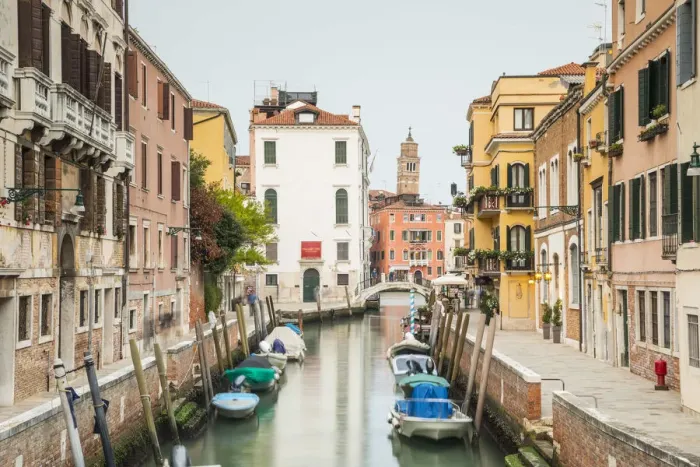 Framed Print : Rio de San Vio, Dorsoduro, Venice, Veneto, Italy