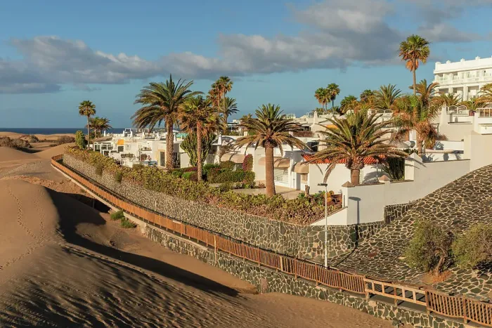 Framed Print : Riu Palace Resort at Maspalomas Sand Dunes, Gran Canaria, Canary Islands, Spain Framed Print : Riu Palace Resort at Maspalomas Sand Dunes, Gran Canaria, Canary Islands, Spain