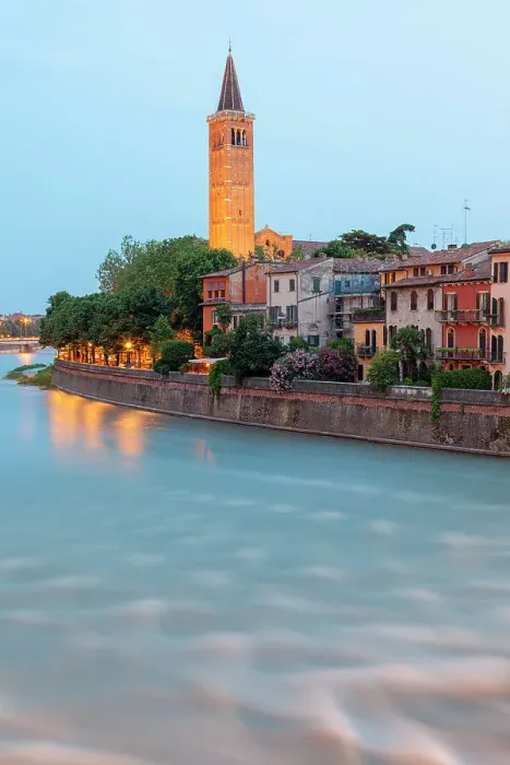 Framed Print : River Adige and Basilica of Saint Anastasia at dusk from Ponte Pietra. Verona, Veneto, Italy Framed Print : River Adige and Basilica of Saint Anastasia at dusk from Ponte Pietra. Verona, Veneto, Italy