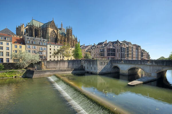 River Mosel with Cathedral St. Etienne, Metz, Mosel valley, Moselle, Lorraine, Grand Est
