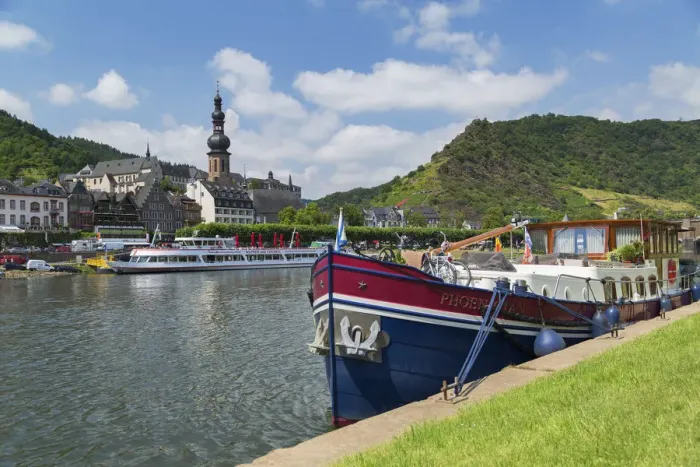 Framed Print : River Moselle and Cochem, Rhineland-Palatinate, Germany Framed Print : River Moselle and Cochem, Rhineland-Palatinate, Germany