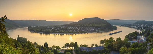 River Rhine at sunrise, Boppard, Rhineland-Palatinate, Germany