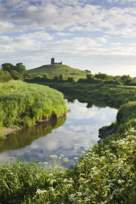 Framed Print : River Tone meandering towards Burrow Mump and the ruined church on its summit Framed Print : River Tone meandering towards Burrow Mump and the ruined church on its summit