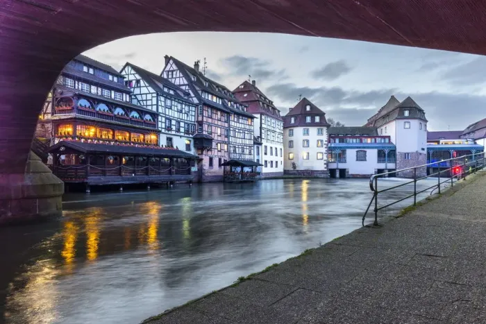 Framed Print : Riverside of Strasbourg district, Alsatian, Grand Est, Bas-Rhin, France