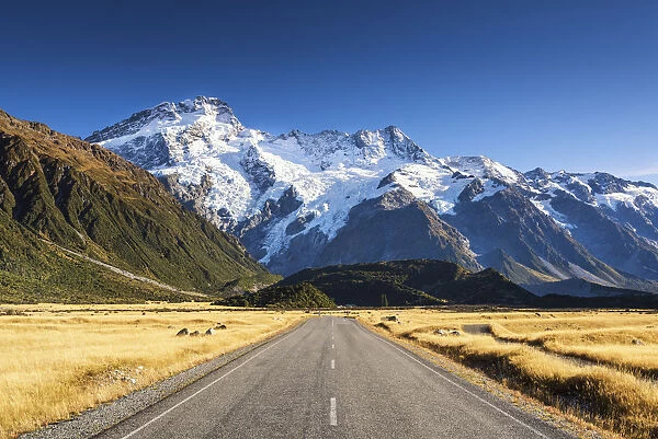Road to Mt. Cook, New Zealand