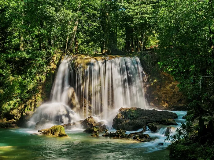 Framed Print : Roberto Barrios Waterfalls, Chiapas State, Mexico Framed Print : Roberto Barrios Waterfalls, Chiapas State, Mexico