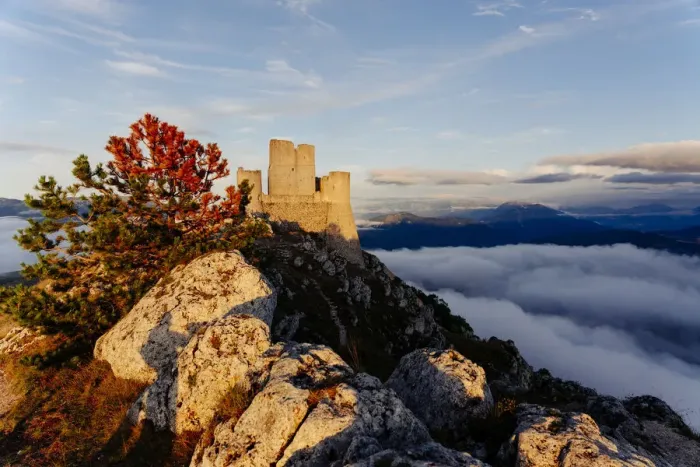 Framed Print : Rocca Calascio old castle in the wild Gran Sasso landscape at sunset. Abruzzo, Italy Framed Print : Rocca Calascio old castle in the wild Gran Sasso landscape at sunset. Abruzzo, Italy