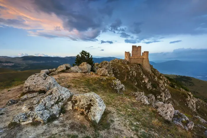 Framed Print : Rocca Calascio at sunset, Calascio, L Aquila, Abruzzo, Italy, Southern Europe Framed Print : Rocca Calascio at sunset, Calascio, L Aquila, Abruzzo, Italy, Southern Europe