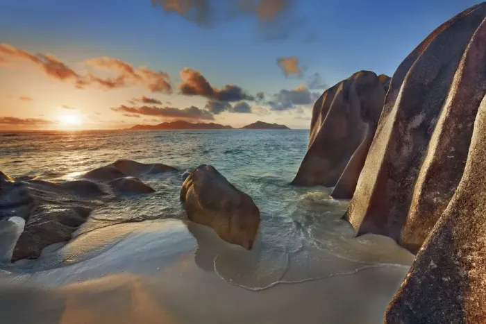 Framed Print : Rock formation at Anse Source d Argent - Seychelles, La Digue