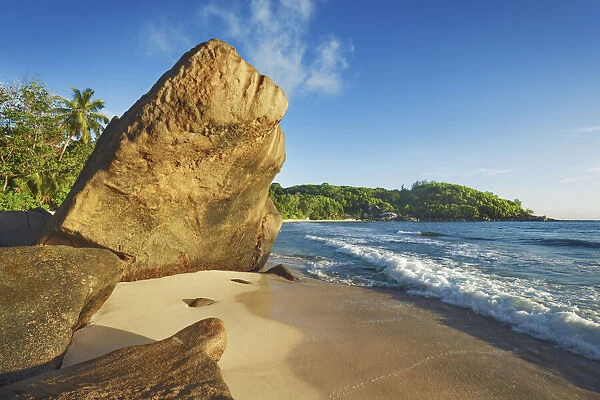 Rock formation at Anse Takamaka - Seychelles, Mahe, Anse Takamaka - Indian Ocean