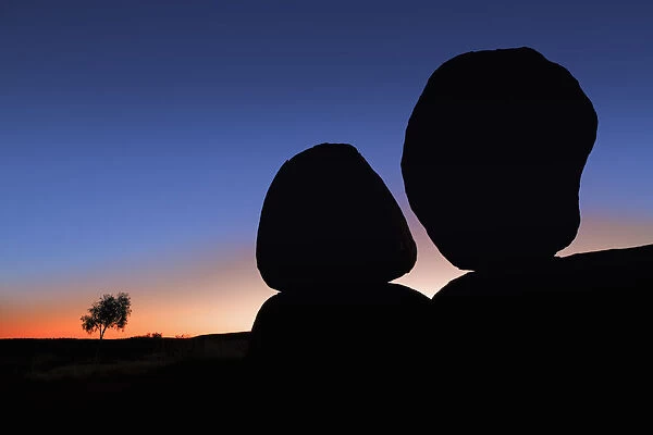 Rock formation at Devils Marbles - Australia, Northern Territory, Devils Marbles