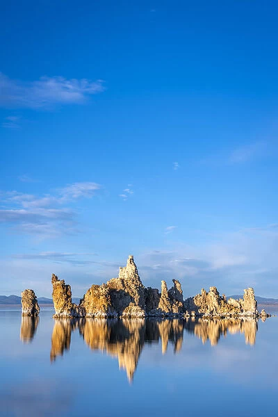 Rock formation at South Tufa on sunny day, Mono Lake, Mono County, Sierra Nevada