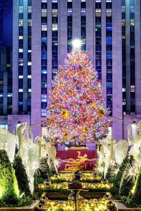 Framed Print : Rockefeller Center with Christmas Tree and Angels, Manhattan, New York City, New York, USA Framed Print : Rockefeller Center with Christmas Tree and Angels, Manhattan, New York City, New York, USA