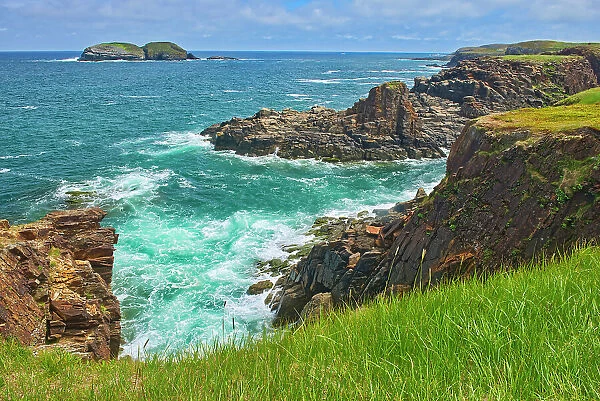 Rocky cliffs along the Atlantic Ocean, Elliston, Newfoundland & Labrador, Canada