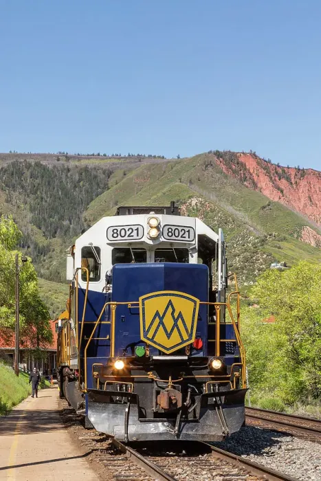 Framed Print : Rocky Mountaineer Train, Glenwood Springs, Colorado, USA Framed Print : Rocky Mountaineer Train, Glenwood Springs, Colorado, USA