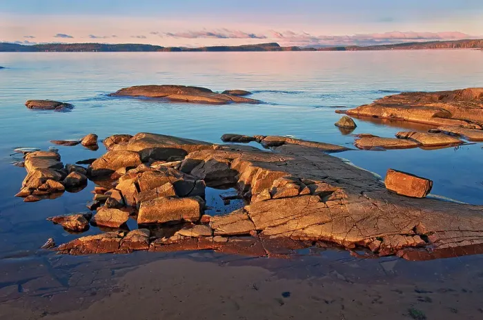 Framed Print : Rocky shoreline of Lake Superior (Great Lakes) at sunrise Rossport, Ontario, Canada