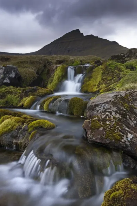 Framed Print : Rocky stream with waterfalls below Slaettaratindur mountain, Eysturoy, Faroe Islands, Europe Framed Print : Rocky stream with waterfalls below Slaettaratindur mountain, Eysturoy, Faroe Islands, Europe
