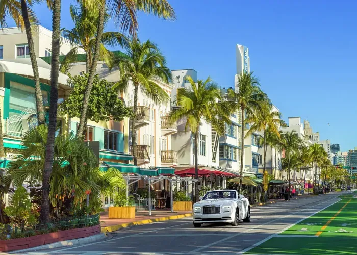 Framed Print : Rolls Royce driving along Ocean Drive Miami Art Deco District South Beach, Miami Beach, Miami, Florida, USA Framed Print : Rolls Royce driving along Ocean Drive Miami Art Deco District South Beach, Miami Beach, Miami, Florida, USA
