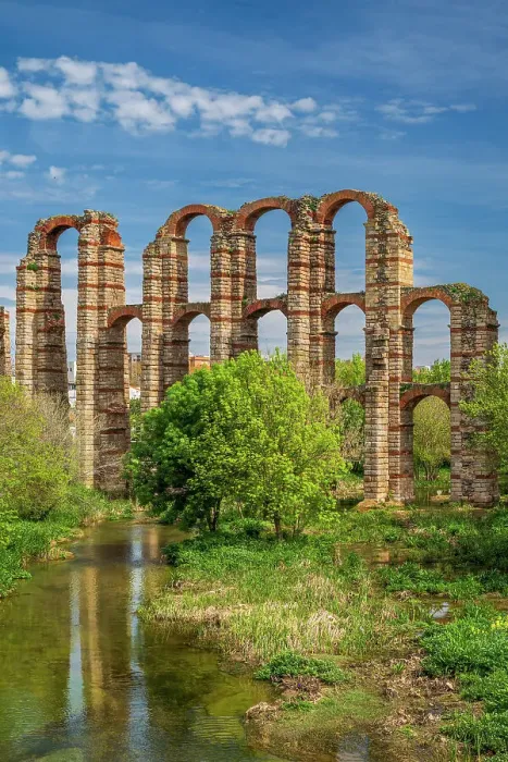 Framed Print : Roman aqueduct, Merida, Extremadura, Spain Framed Print : Roman aqueduct, Merida, Extremadura, Spain