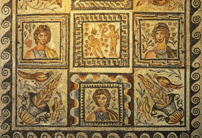 Framed Print : Roman mosaics, 4th-5th century AD. Collection of the Palazzo Massimo / Museo Nazionale Framed Print : Roman mosaics, 4th-5th century AD. Collection of the Palazzo Massimo / Museo Nazionale