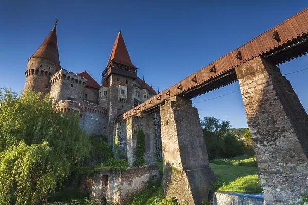 Romania, Transylvania, Hunedoara, Corvin Castle, dawn