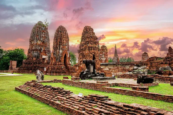 Framed Print : Romantic sky at sunset over the ancient buddhist temples and stupa in Ayutthaya historical park, Thailand Framed Print : Romantic sky at sunset over the ancient buddhist temples and stupa in Ayutthaya historical park, Thailand
