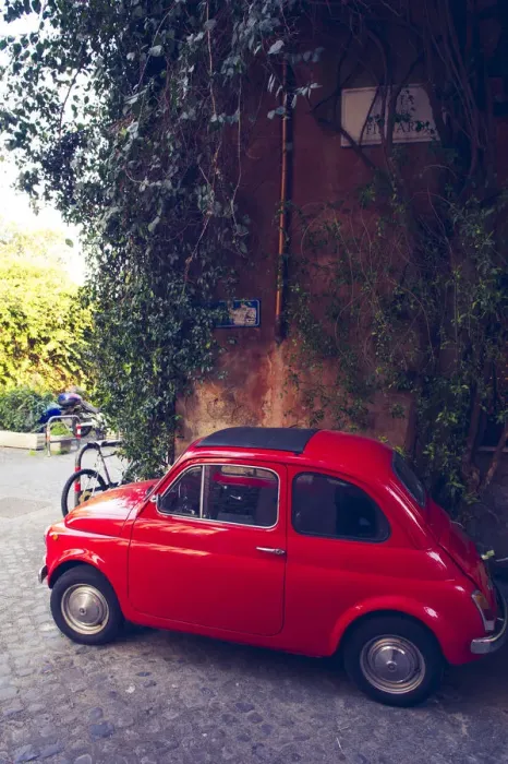 Framed Print : Rome, Lazio, Italy. Iconic fiats 500 car in Trastevere