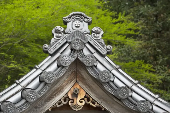 Framed Print : Roof detail of Onagatenmangu Temple, Hiroshima, Hiroshima Prefecture, Japan Framed Print : Roof detail of Onagatenmangu Temple, Hiroshima, Hiroshima Prefecture, Japan