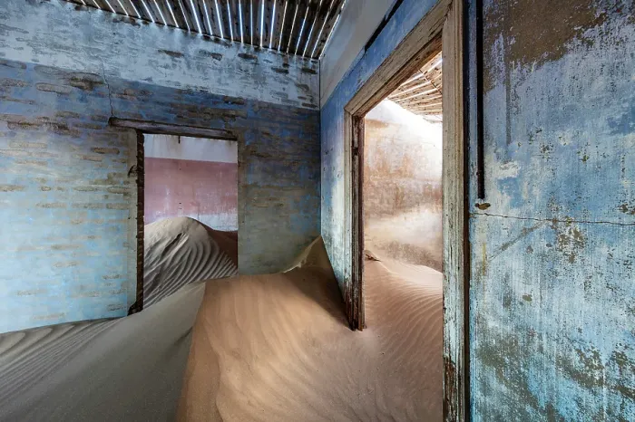 Framed Print : Rooms full of sand in abandoned diamond mining town of Kolmanskop, Luderitz, Namib Desert, Namibia Framed Print : Rooms full of sand in abandoned diamond mining town of Kolmanskop, Luderitz, Namib Desert, Namibia