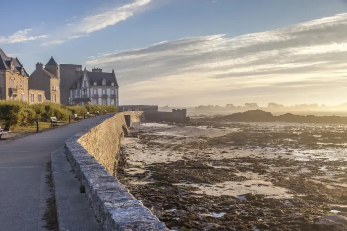 Framed Print : Roscoff waterfront at low tide, Finistere, Brittany, France Framed Print : Roscoff waterfront at low tide, Finistere, Brittany, France